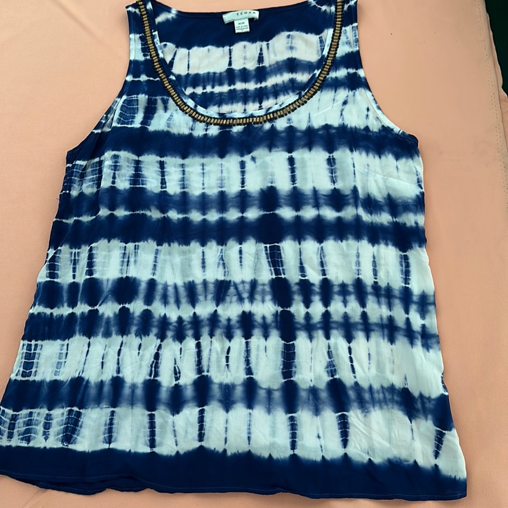 New Kenar top. Medium.